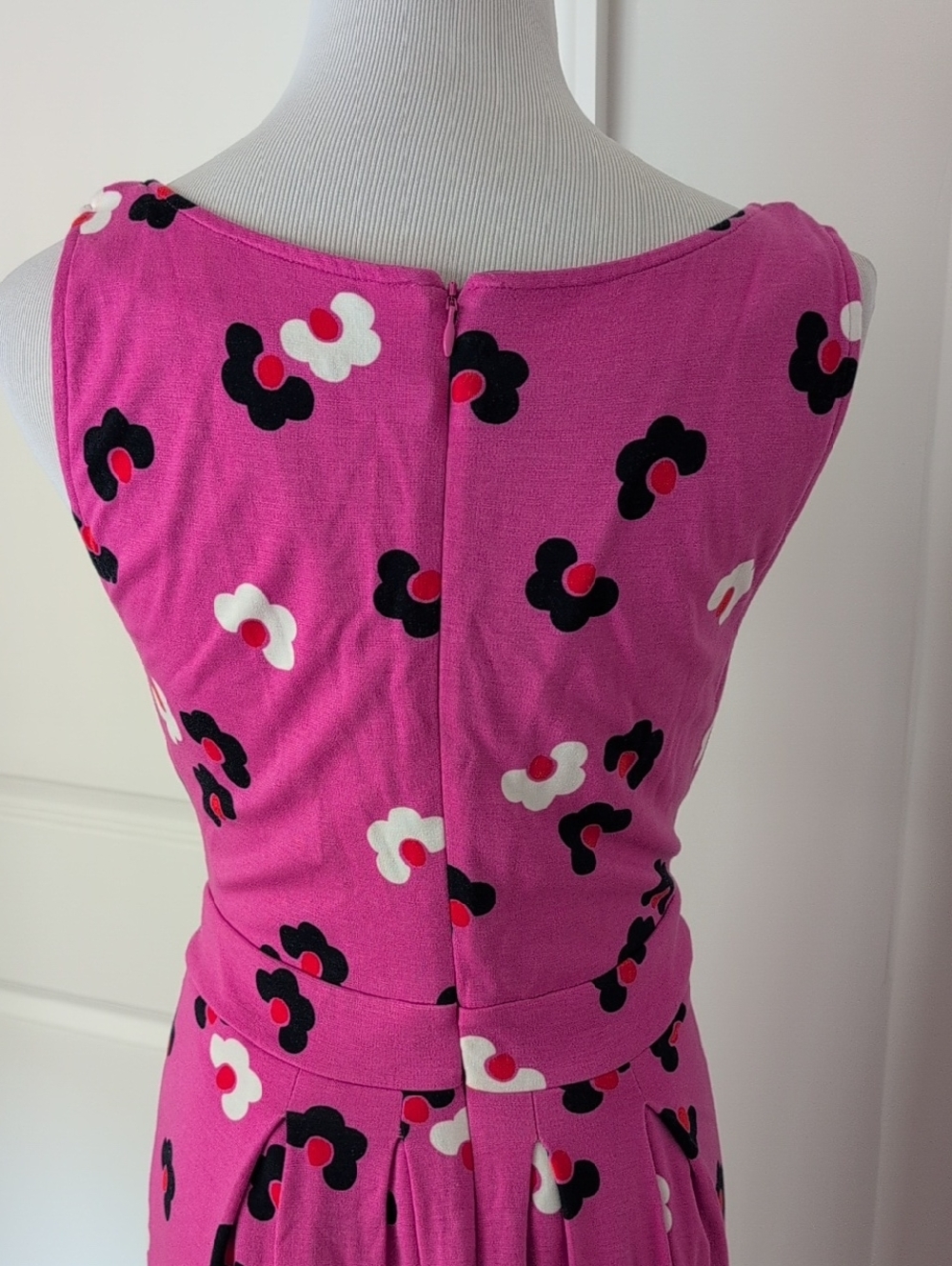 Boden Joanna Ponte Dress, Pink With Daisies, Sleeveless Summer Size 8P - Picture 5 of 11